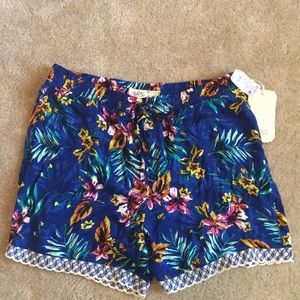 Cute comfy shorts.